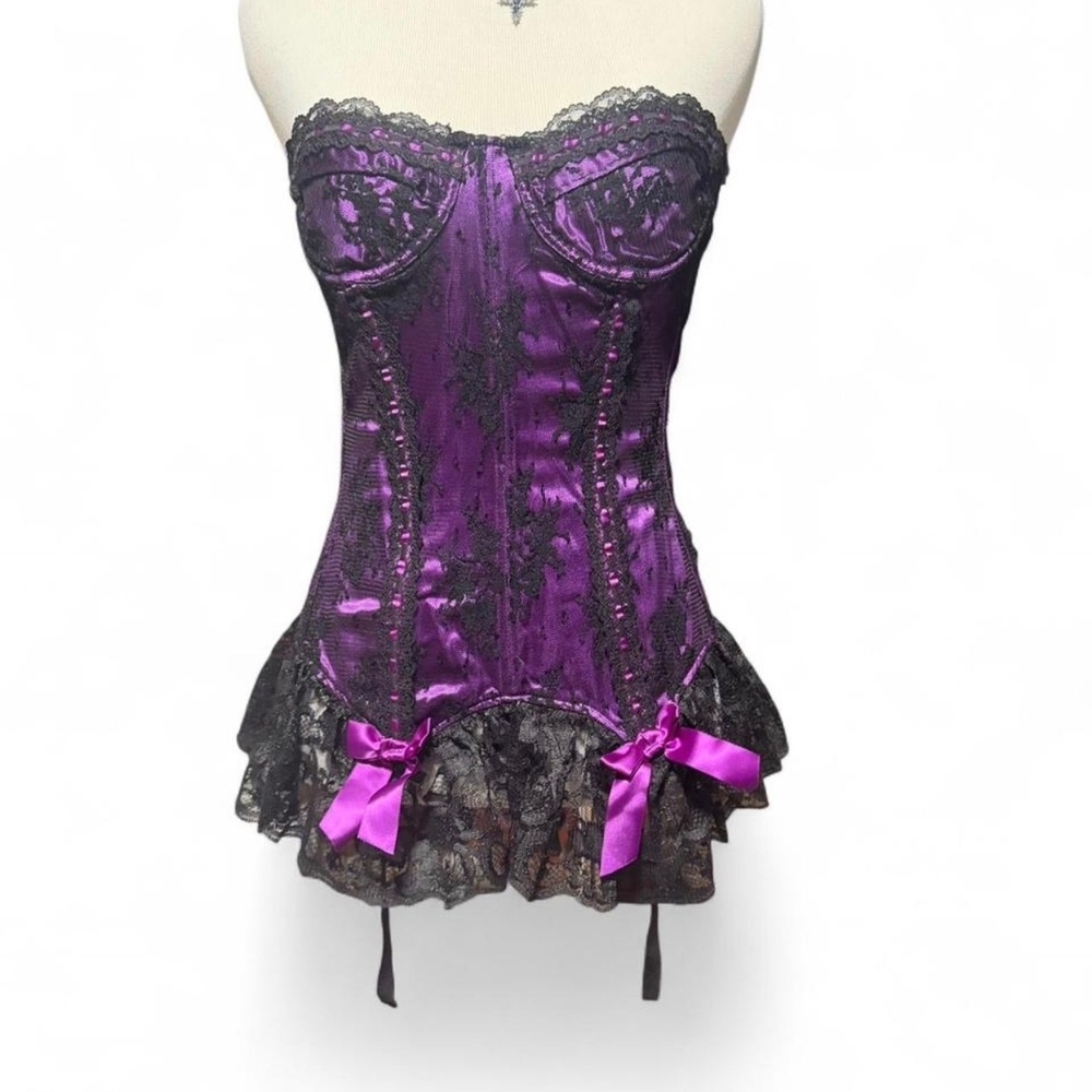 Luxurious Purple Lace Bustier